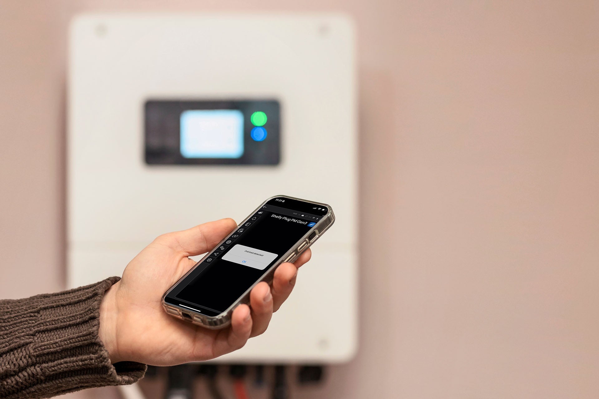 Overload Detection & Instant Notifications