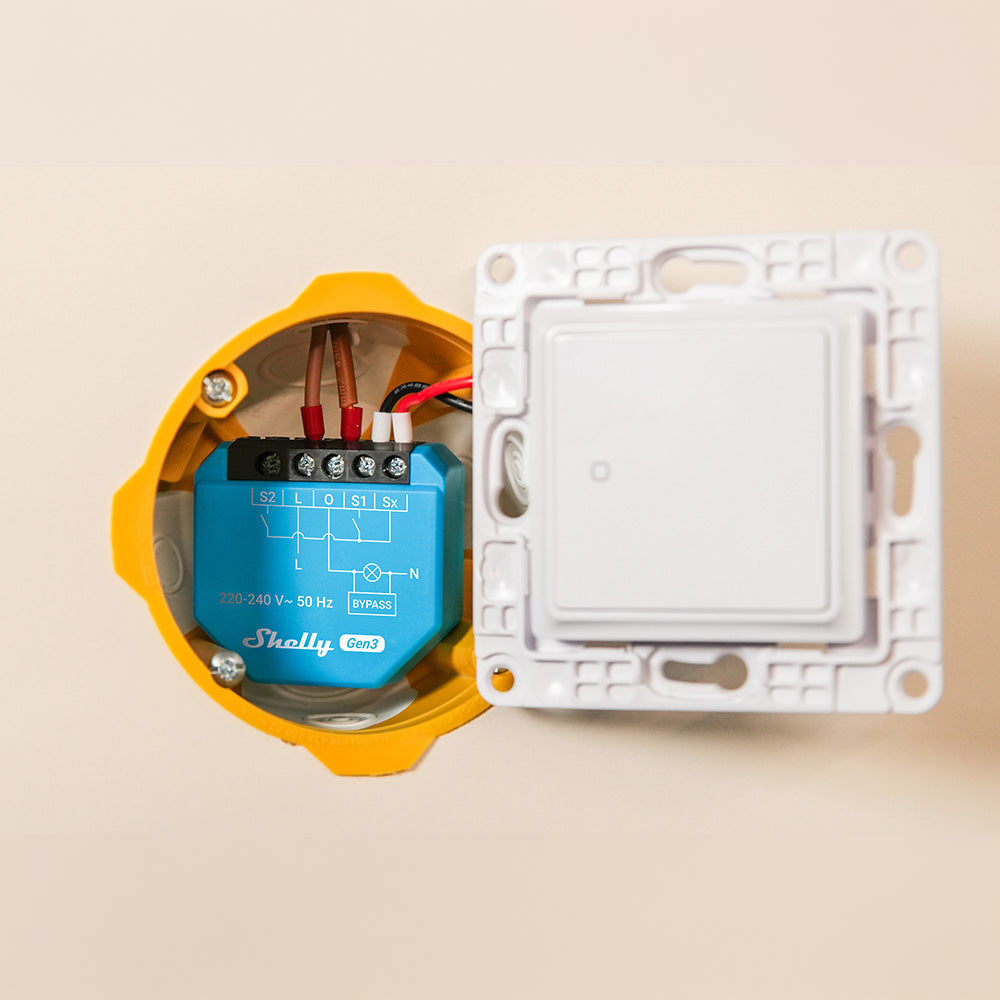 Shelly 1L Gen3 installato dietro interruttore